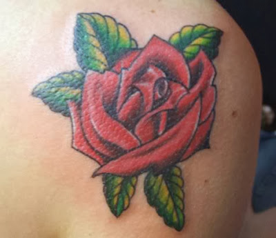 Tatuagens Femininas Rosa