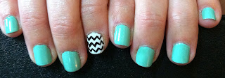 chevron accent nail