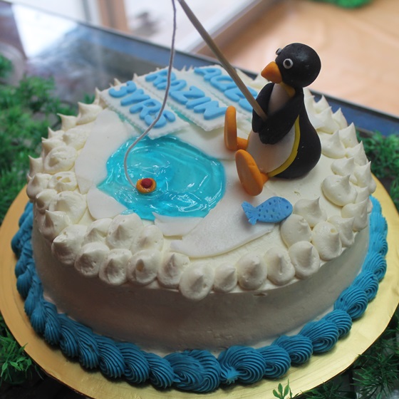 Pingu Cartoon Cake