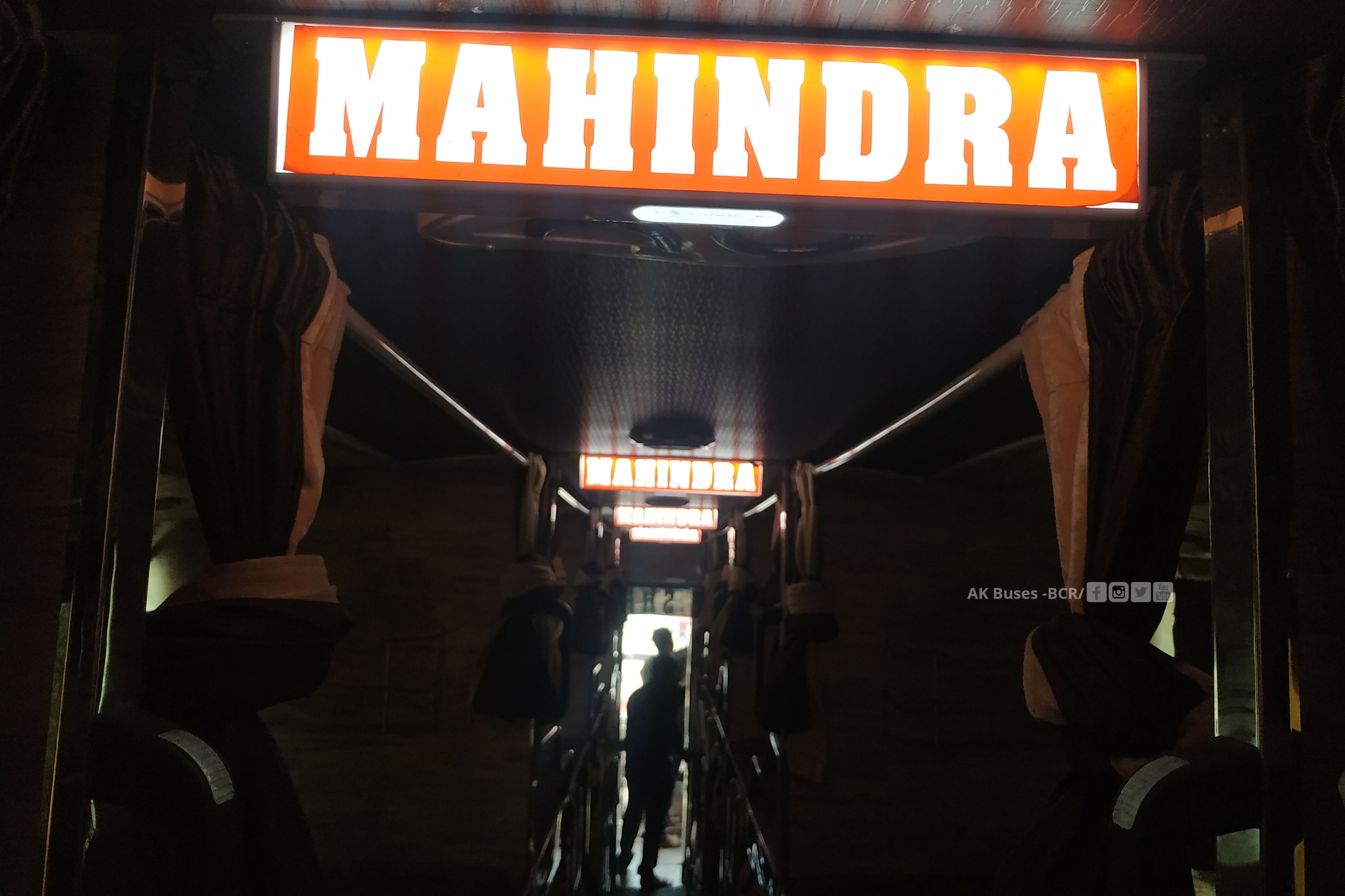 siddharth mahindra travels raipur to varanasi bus interior