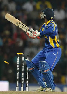 Where is Chamara Silva looking at Sri Lanka Vs New Zeeland; ICC Cricket world cup 2011