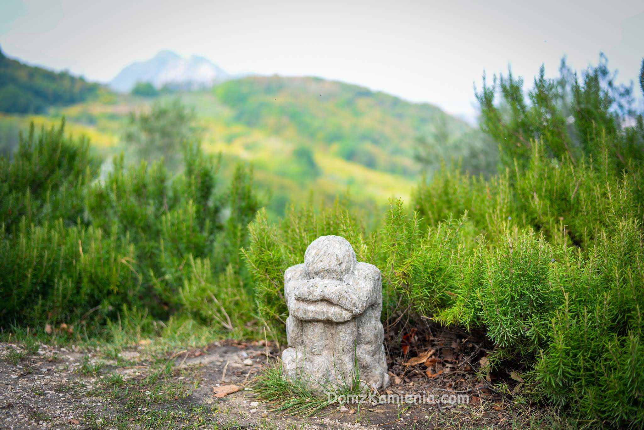 Dom z Kamienia, trekking, szlak Dantego