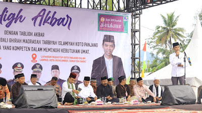 Ustad Abdul Somad Warnai Hari Jadi MTI Koto Panjang ke 87