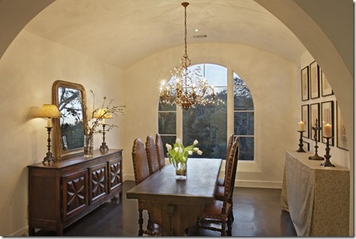 3939 Balcones Austin- dining room