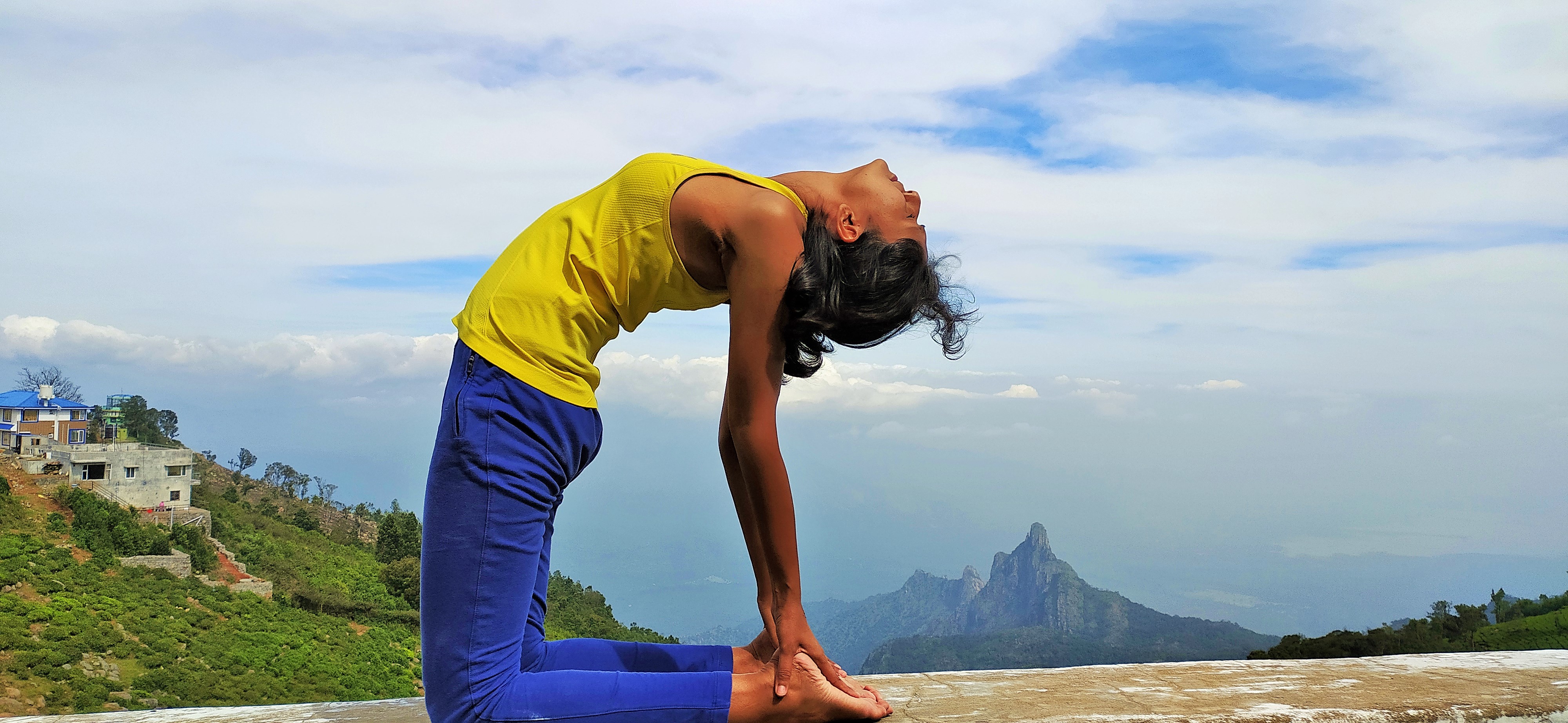Ustrasana- The Camel Pose. Reduces fat around the waist and thighs, strengthens the spine and shoulders, increases blood circulation to the brain and improves mental sharpness, stretches and strengthens the lungs and related regions