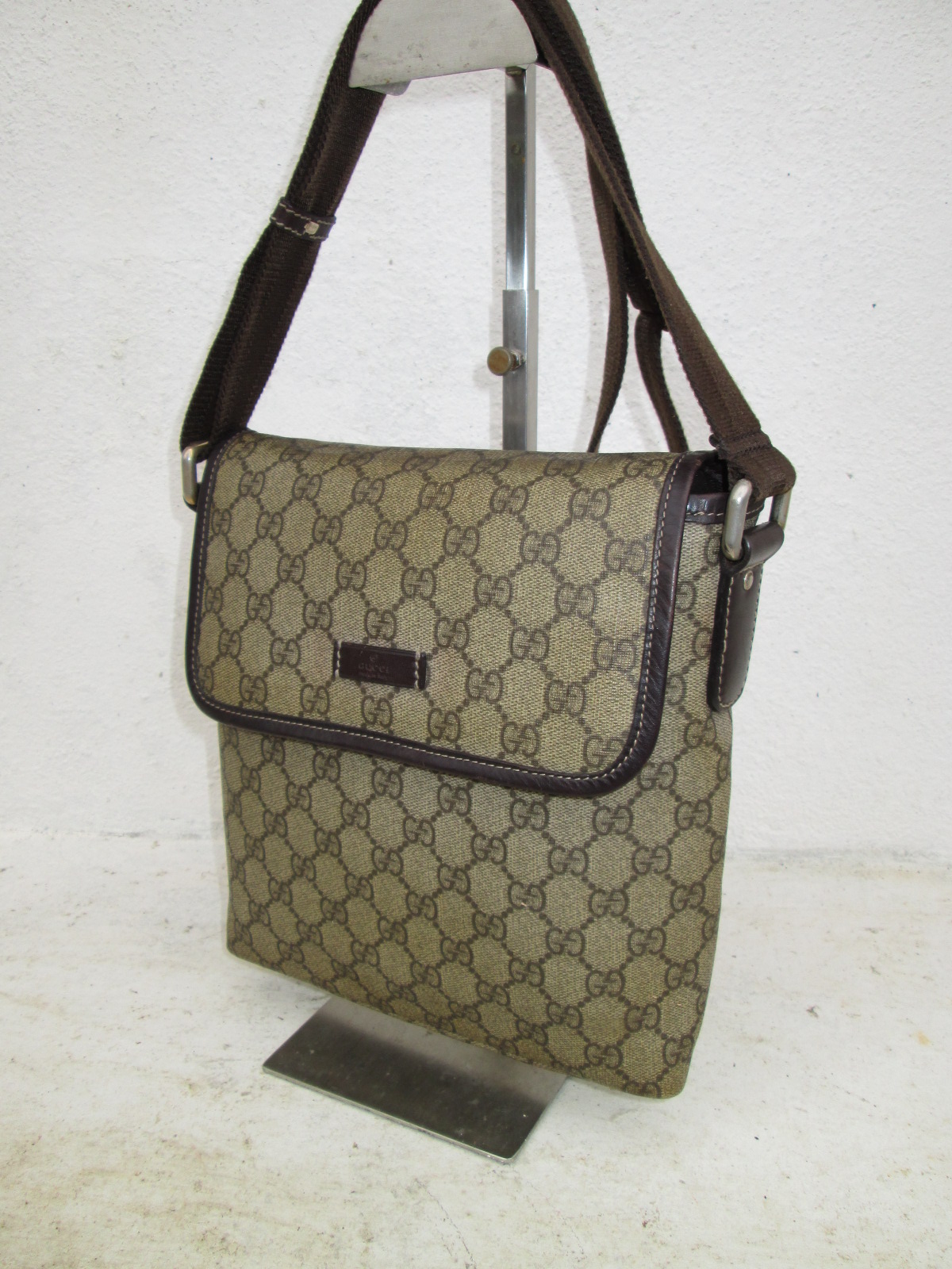 d0rayakEEbaG Authentic  Gucci  Monogram Crossbody Bag SOLD 