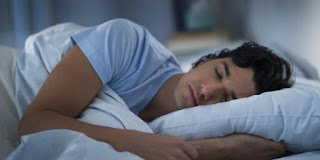 كيف تنعم بالنوم الهادئ بجانب زوجتك؟  sleep