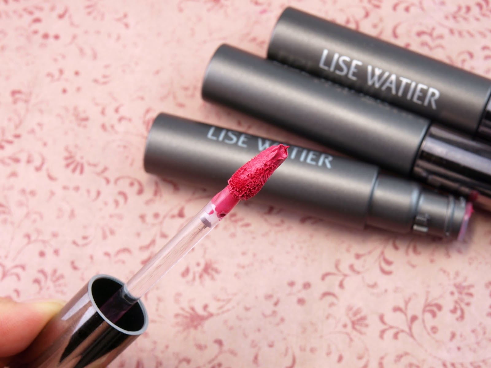 Lise Watier Baiser Velours Liquid Lipsticks: Review and Swatches