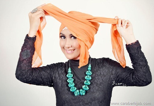 Cara Berhijab Segiempat model Turban (3)