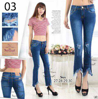 celana jeans pendek, celana jeans pendek wanita, celana jeans premium, celana jeans murah, grosir celana jeans, celana jeans robek bawah, celana cutbary