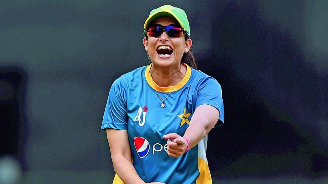 Top 10 Most Beautiful Women Cricketers In The World 2017 Real Top 10