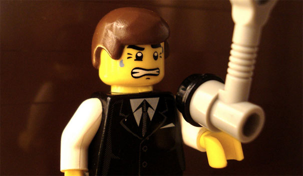 15 Famous Movie Scenes Recreated in Lego 13