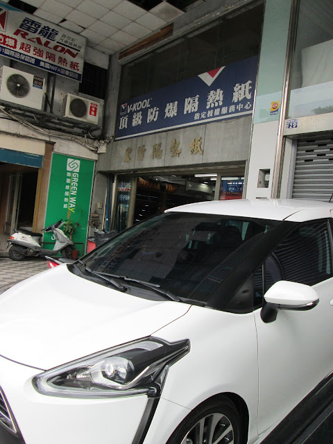 隔熱紙 #汽車 #居家隔熱紙 #天氣熱 #節能減碳 #綠能 #省電 #新竹隔熱紙 #新竹隔熱膜 #大樓隔熱紙 #隔熱膜 #隔熱 #3M 獎項: 3m,fsk,v kool,sun mark,solargard,  格菱威,jec,琥珀 商品: 經銷V-KOOL、3M、FSK、桑瑪克、克雷安、格菱威、舒熱佳 廠牌汽車、大樓隔熱紙及施工 