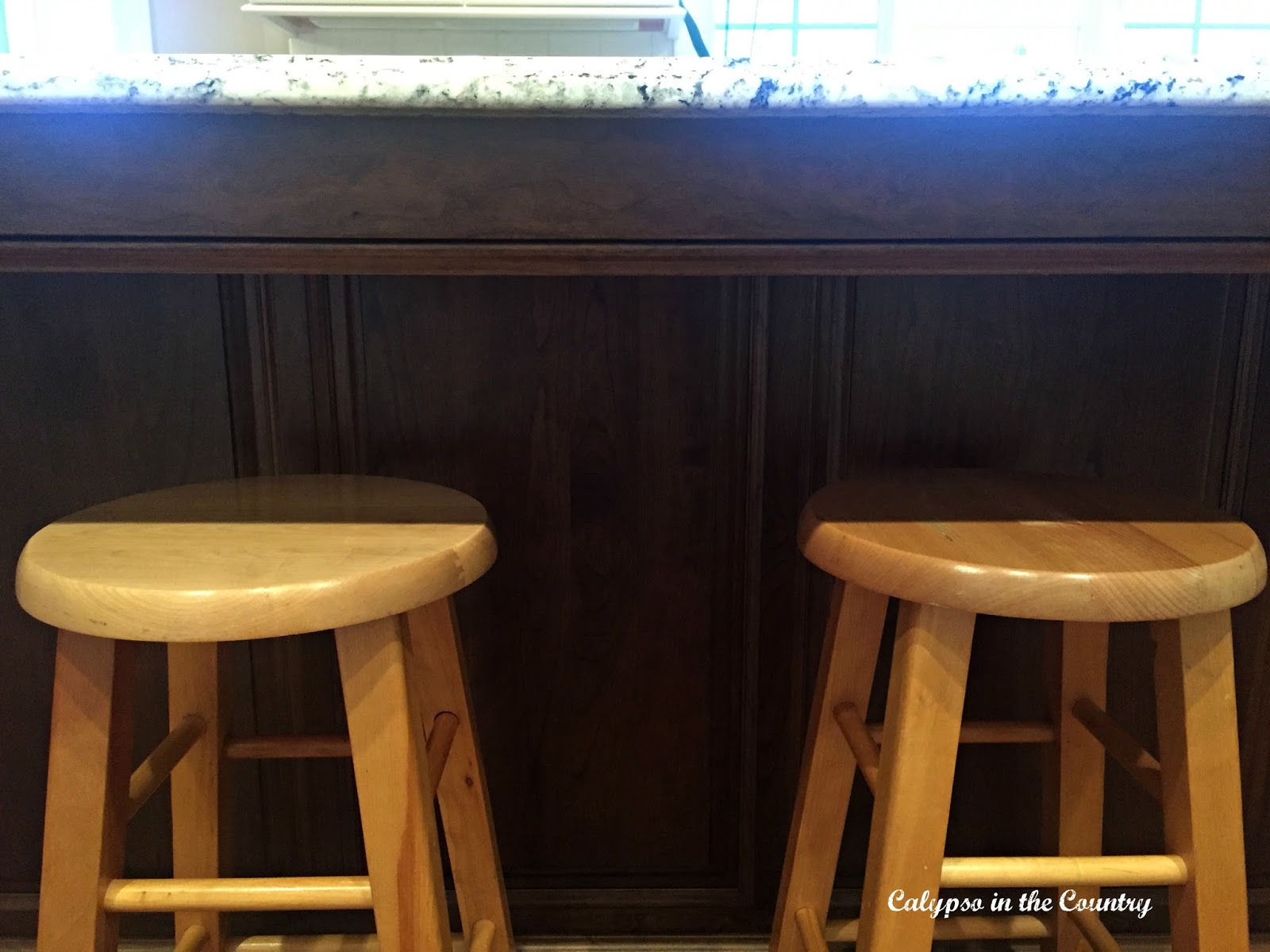 counter stool dilemma  calypso in the country