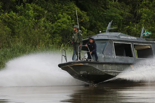 Patrulha na Amazônia