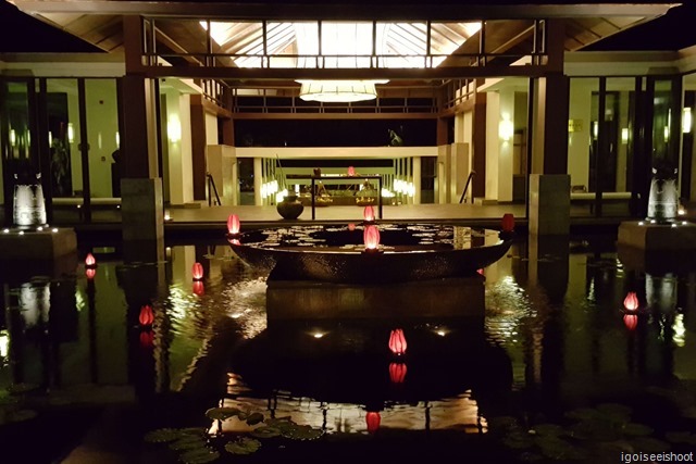 Lobby at the Banyan Tree Lang Co