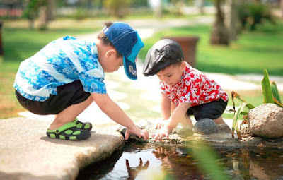 mengajarkan anak keterampilan bersosialisasi atau social skill