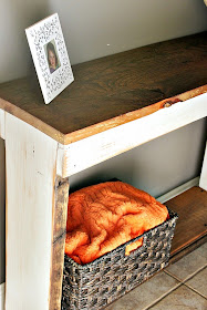 reclaimed barn wood sofa table http://bec4-beyondthepicketfence.blogspot.com/2014/10/barn-wood-sofa-table.html