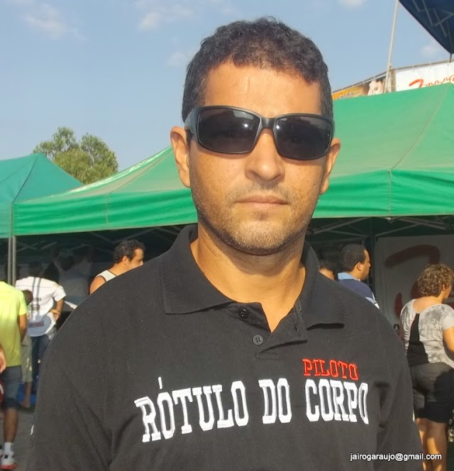 O piloto Rozimar da Rótulo do Corpo esteve na despedida ao Júlio Cézar