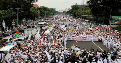 Demo massa FPI 4 November Yang Lalu