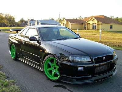 Modified Nissan Skyline R33