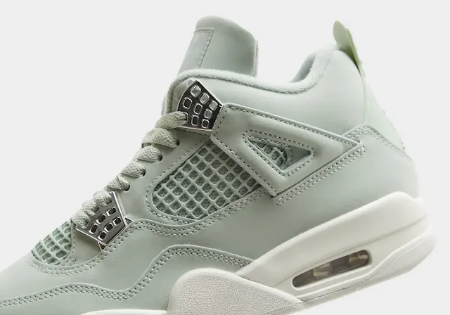 Air Jordan 4 'Seafoam'