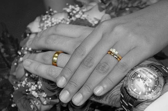 Prince Harry and Meghan Markle exchange wedding rings - YouTube