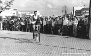 Fonte: Acervo particular da família Jorge Abrão/Seravalli  - Fotografia datada "10-05-57", sem crédito do autor.  -  Jaime de Oliveria Machado - A Gazeta Esportiva (sem crédito)