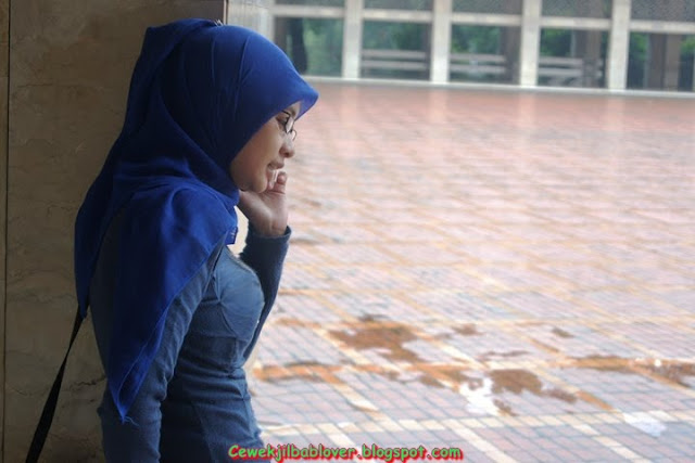 Foto Jilbab Ketat ala Cewek ABG Masa Kini Terbaru 2014