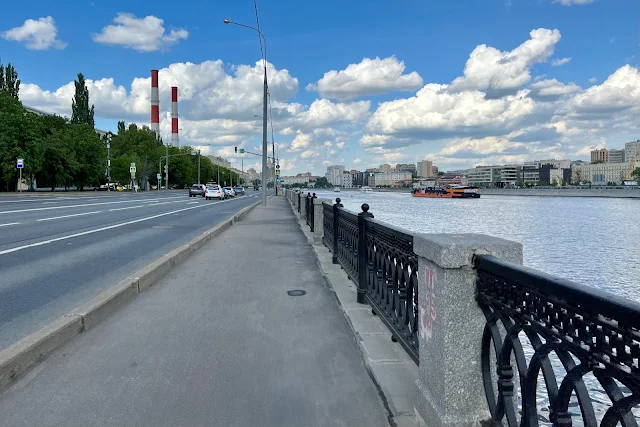 Бережковская набережная, Москва-река