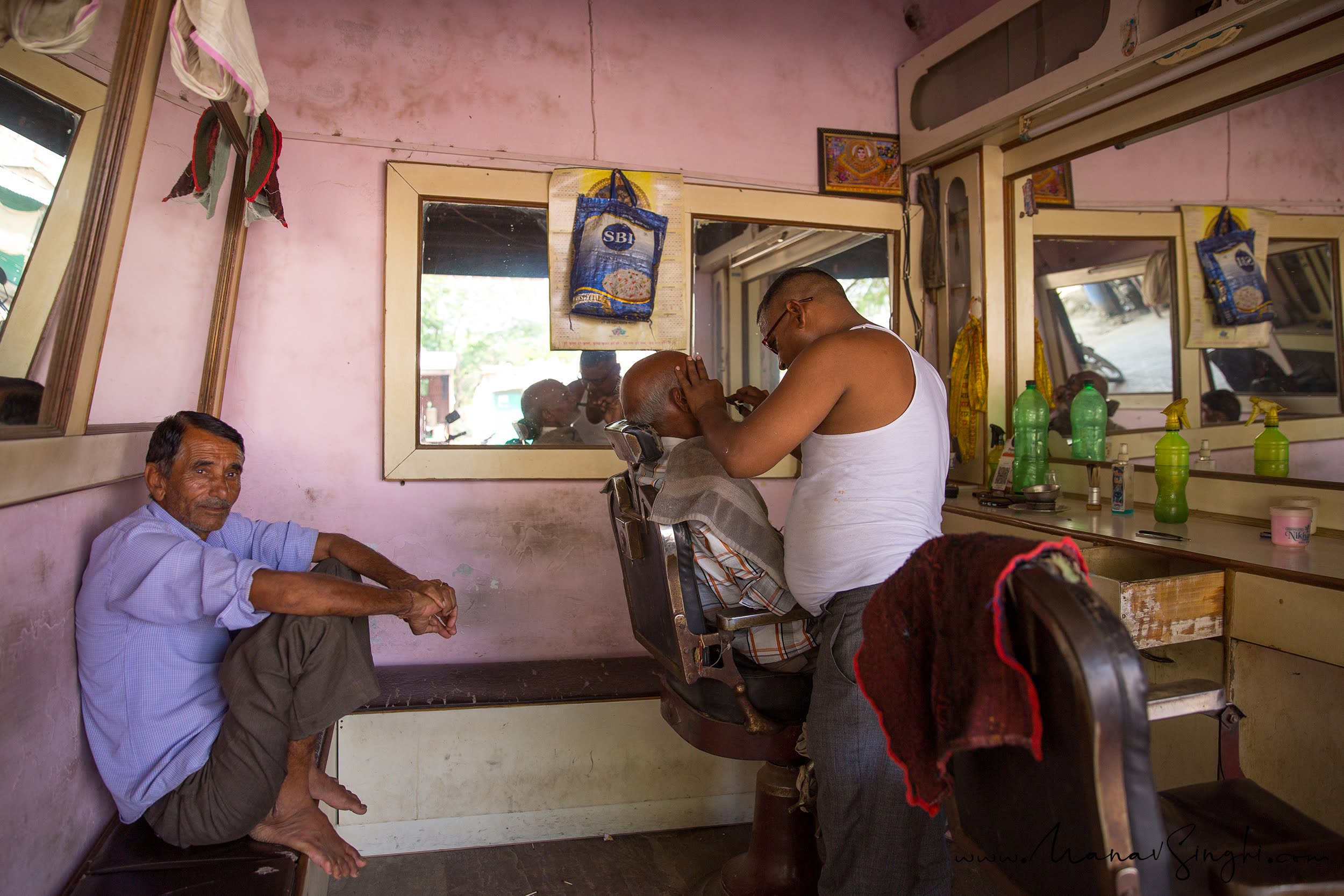 Barber Shop at Mundia Village near Jaipur