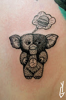 Tattoo Yonni-Gagarine : Gizmo Burger Clock Midnight Black Tattoo