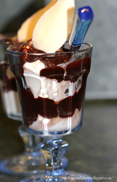 Fudge sauce