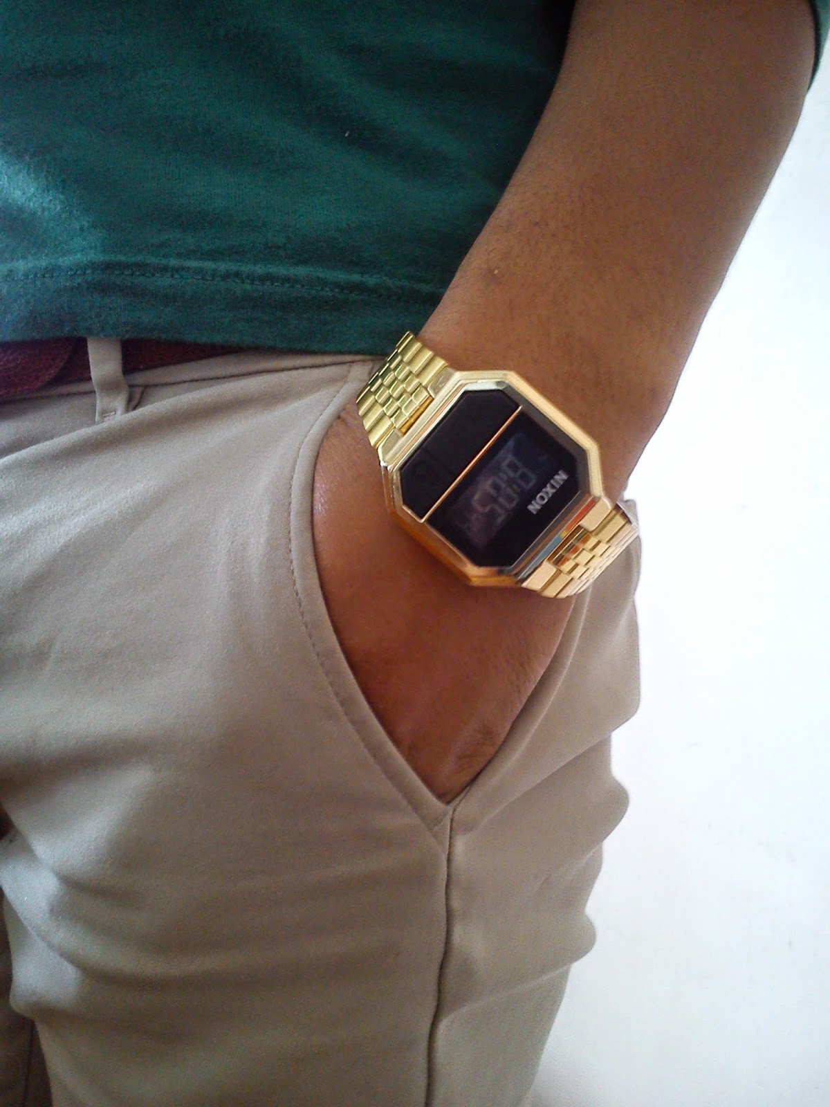 Nixon Re-Run Gold