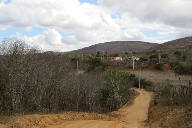 BOM JESUS DA SERRA: Idoso é encontrado sem vida dentro de tanque na zona rural.