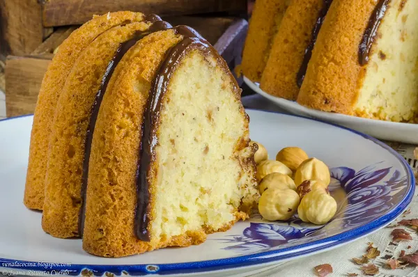 Bundt cake de avellanas (bizcocho de avellanas)