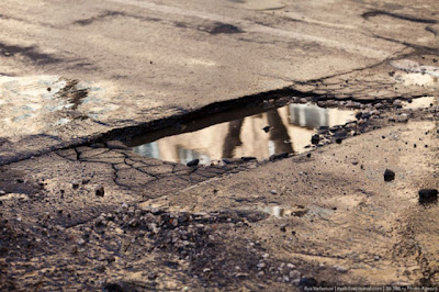 Bad Russian Roads Seen On www.coolpicturegallery.us