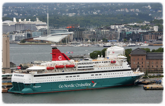 Utsikt til Vippetangen og nye danske­båten Go Nordic Cruiseline.