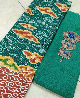 Kain Batik dan Embos 203 Pekalongan motif Mega Mendung Hijau