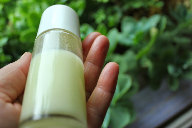 Home-made organic coconut oil deodorant