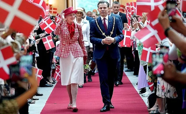 Danish Queen Margrethe visited Frederiksberg, Lolland and Vesterby Havn on Fejø with the Royal Ship Dannebrog