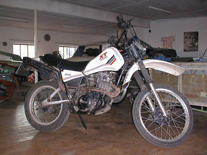 B R Moto  Yamaha XT 550 1982