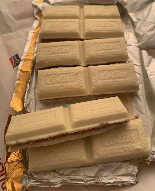 Lotus Biscoff White Chocolate Bar