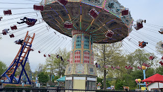 Wave Swinger Ride Lake Compounce Amusement Park