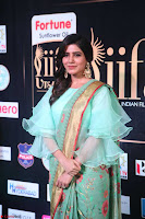 Samantha Ruth Prabhu Smiling Beauty in strange Designer Saree at IIFA Utsavam Awards 2017  Day 2  Exclusive 45.JPG