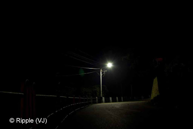Posted by Ripple (VJ) : Shimla Night View : Street Lights on the way to Mall from Himachal Pradesh Vidhan Sabha 