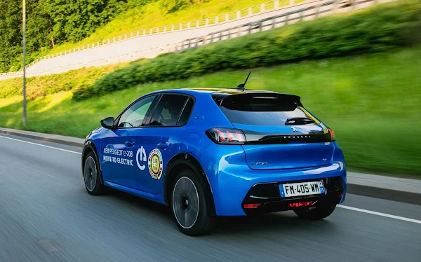 Peugeot se tornará exclusivamente elétrica na Europa em 2030