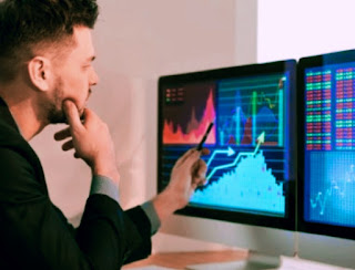 The idea of ​​making money from your home has probably crossed your mind, but is it possible to have a career in forex trading? Many people have tried it, and the short answer is yes, you can.