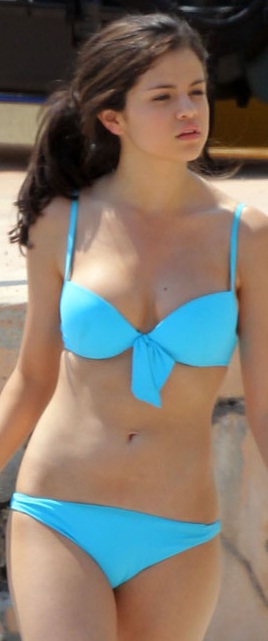 Selena Gomez wallpaper - hot bikini pics