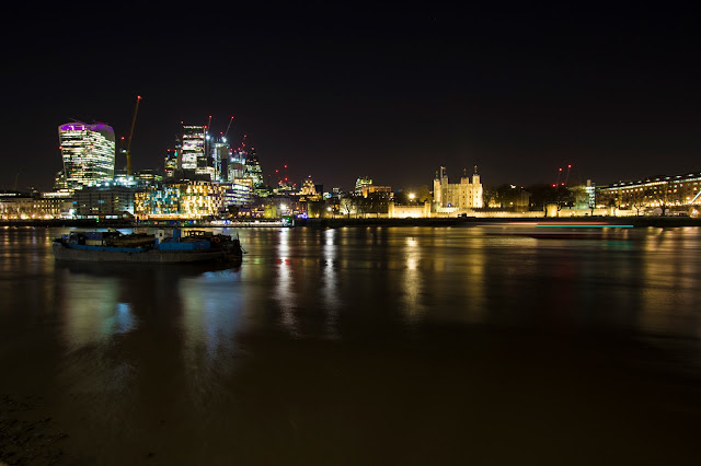 Panorama di Londra di notte
